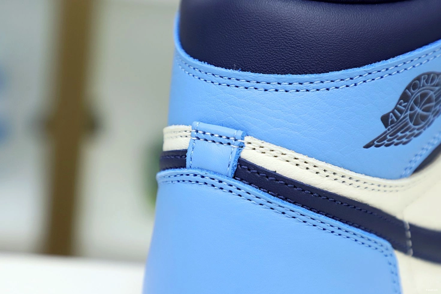 RETRO OG 'OBSIDIAN' AIR 1 HIGH JORDAN 1227